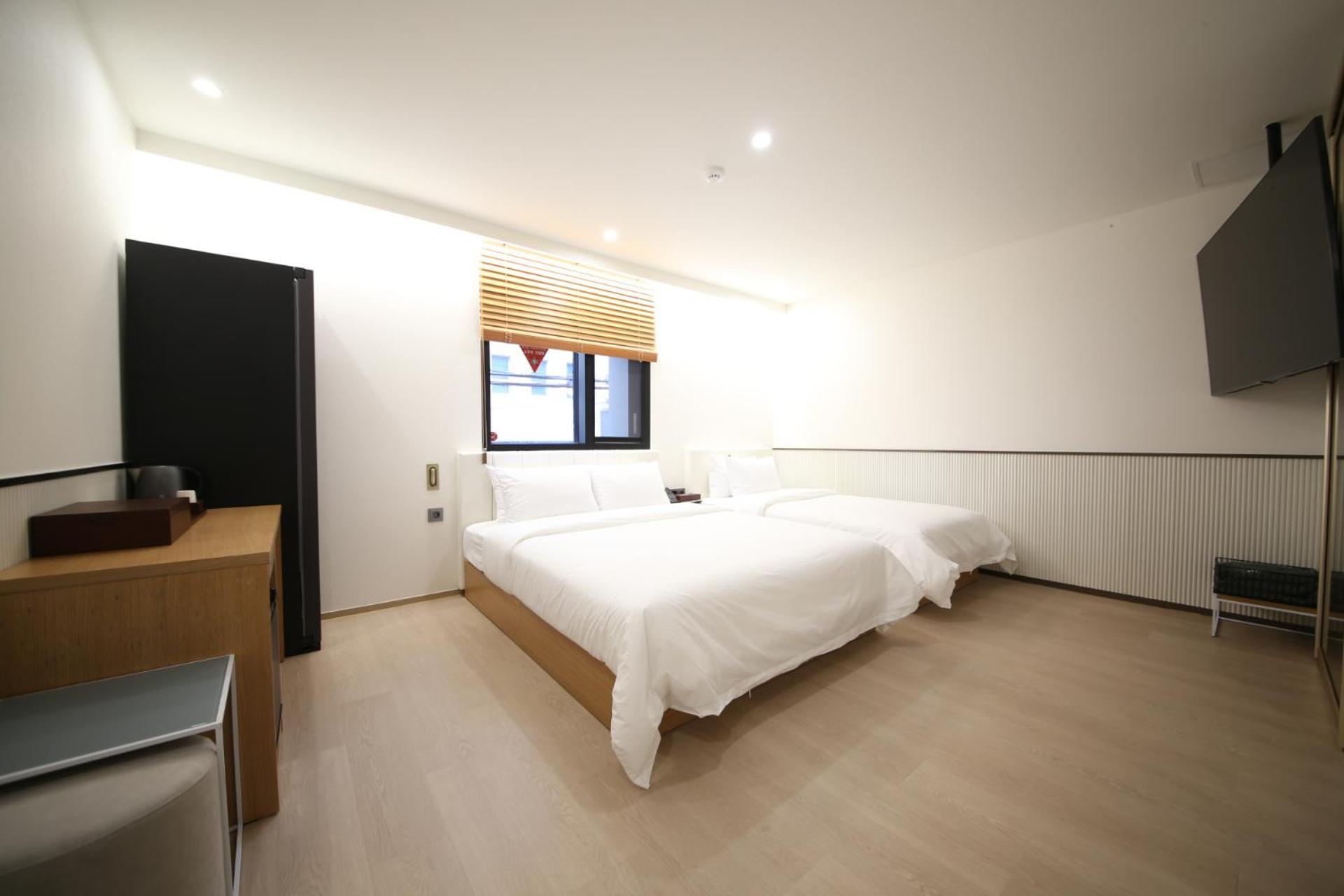 Busan H-Avenue Hotel Seomyeon Station Екстер'єр фото