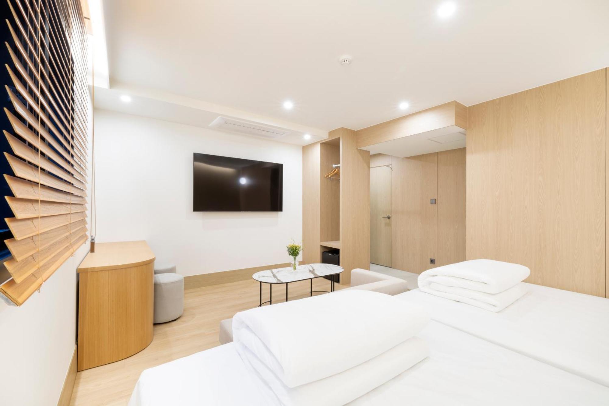 Busan H-Avenue Hotel Seomyeon Station Екстер'єр фото
