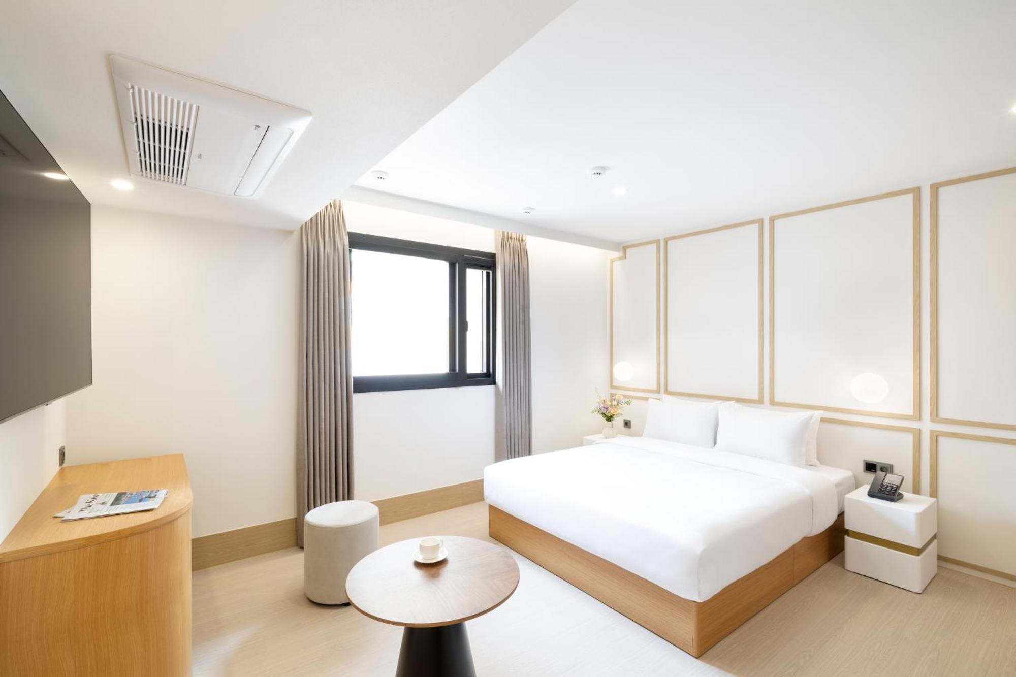 Busan H-Avenue Hotel Seomyeon Station Екстер'єр фото